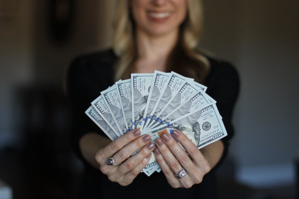 How to Save Money Without Feeling Overwhelmed: A Practical Guide